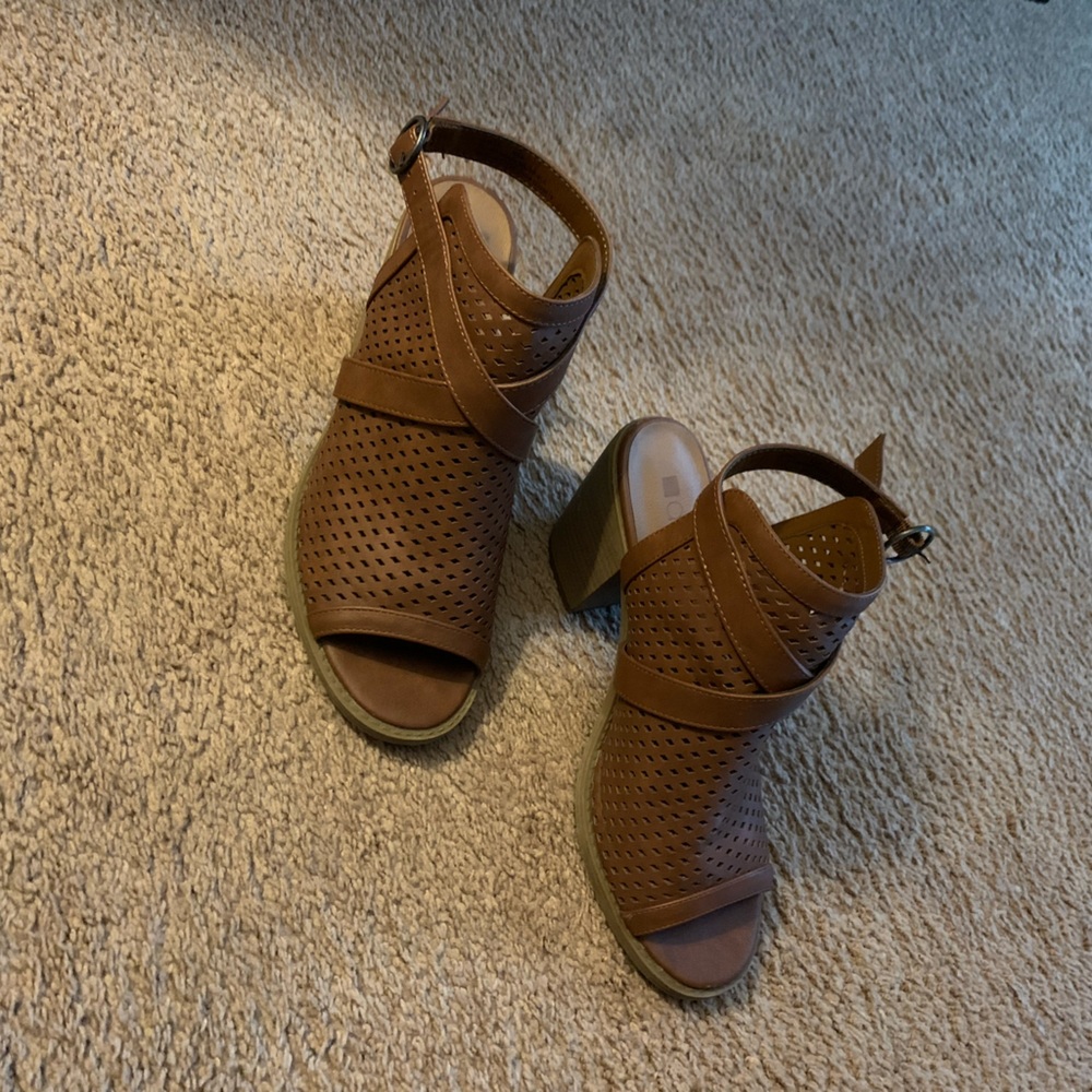 Dolcetta open toed chunky heels
